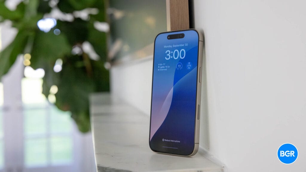 iPhone 17 Air: Will Apple’s ultra-thin iPhone bend?