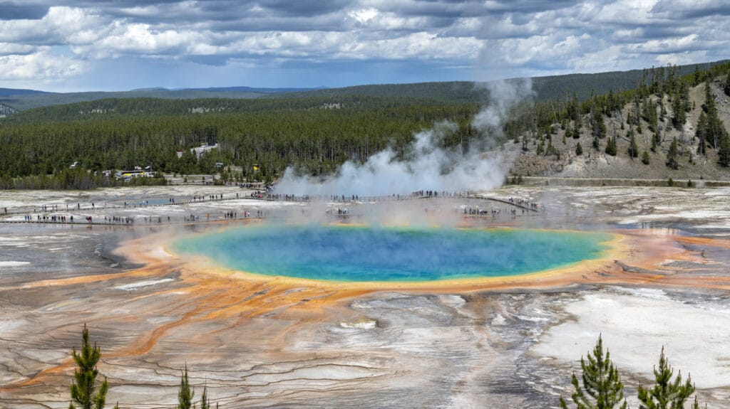 AI Just Discovered Thousands Of Undetected Earthquakes Under Yellowstone